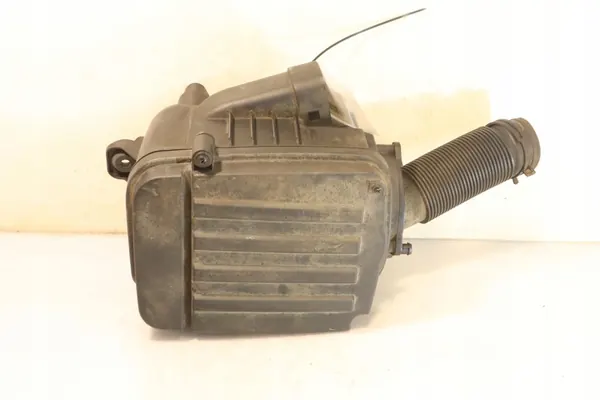 Ilmansuodatin kotelo Volkswagen Jetta V 1.4 image 5