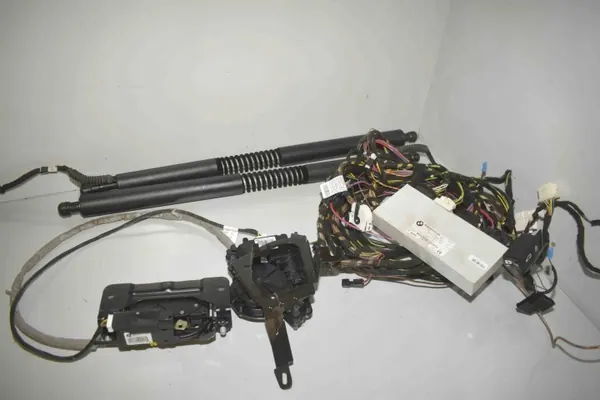 Kit Apertura Automática Maletero BMW X5 OEM 9275121 image 3