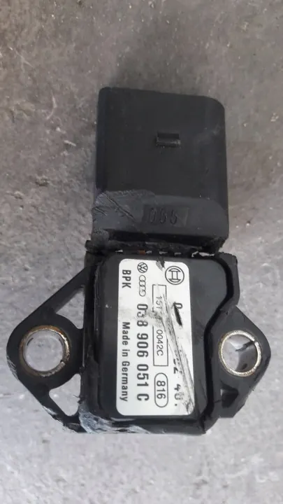 Capteur MAP VW OEM 038906051C - Occasion image 3