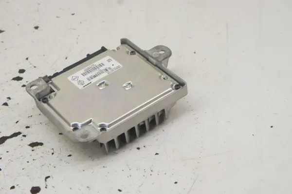 Renault Koleos II Bose Äänenvahvistin OEM 280635277R image 4