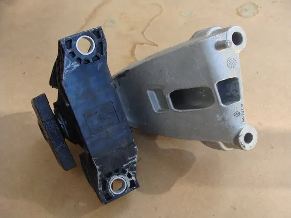 Motorsteun Dacia Sandero II Lift 1.0 SCE image 2