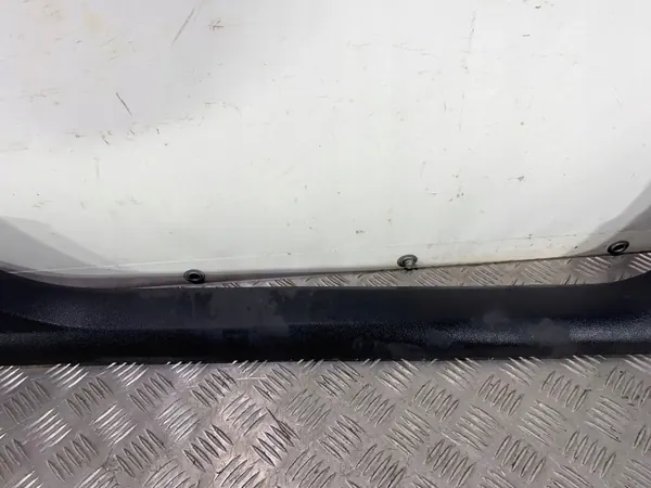 OEM FBZ20461 Couvre-bas de porte avant Seat Arona image 3