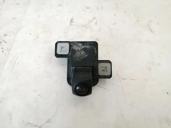 Toyota Prius+ 2019 backkamera OEM 8679047060 image 2