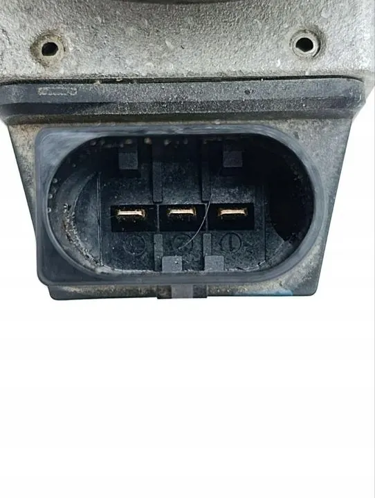 Chrysler Vesipumppu OEM 68237841AA - Käytetty image 6