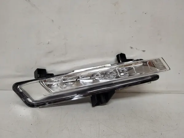 Renault Clio IV lift LED DRL direito 266007864R image 1