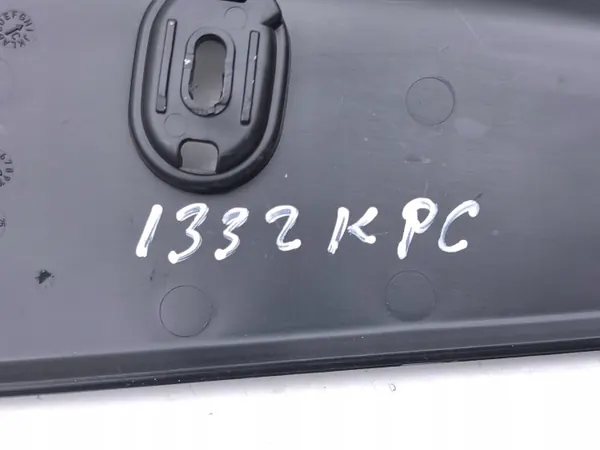Audi A6 S6 C8 2024 tunnelin sivukansi OEM 4K2863311A image 6