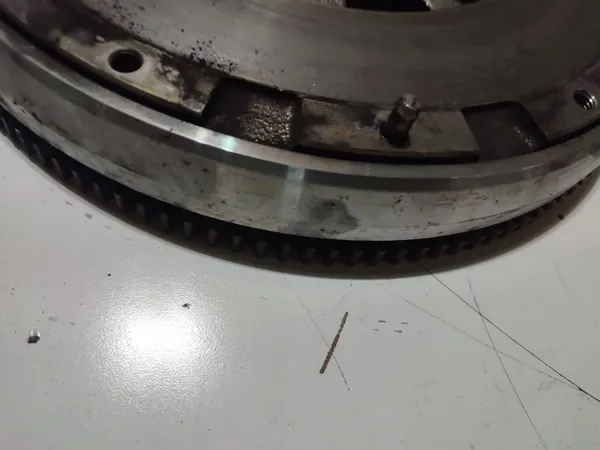 Peugeot 2008 II 2020 Kaksimassakytkin OEM 9812748580 image 2