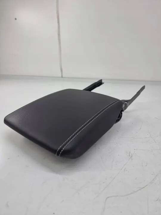 Jaguar F-Pace console armsteun OEM MK83K14181AH image 3