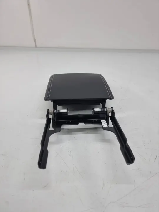 Jaguar F-Pace console armsteun OEM MK83K14181AH image 4