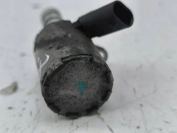 Solenoïde de distribution variable Audi A5 2017 OEM AMD133403 image 5