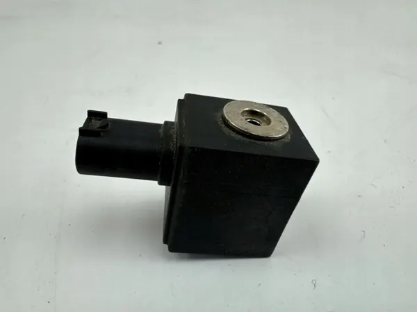 Solenoidventil Mercedes-Benz EQC 2022 OEM 182029015 image 4