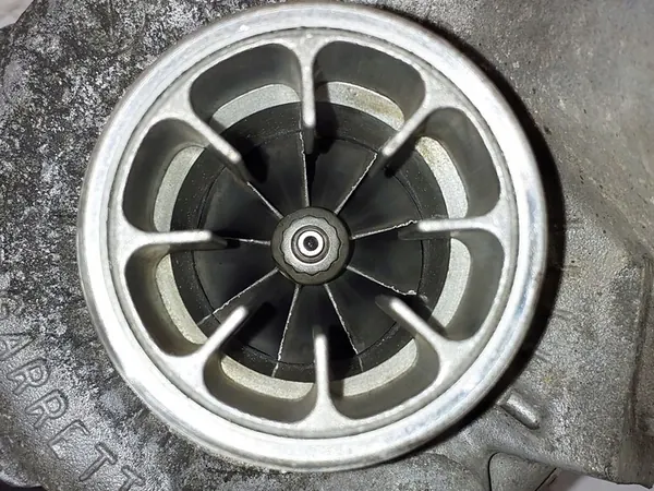 TURBINE AUDI Q7 4.2 TDI 057145874P image 8