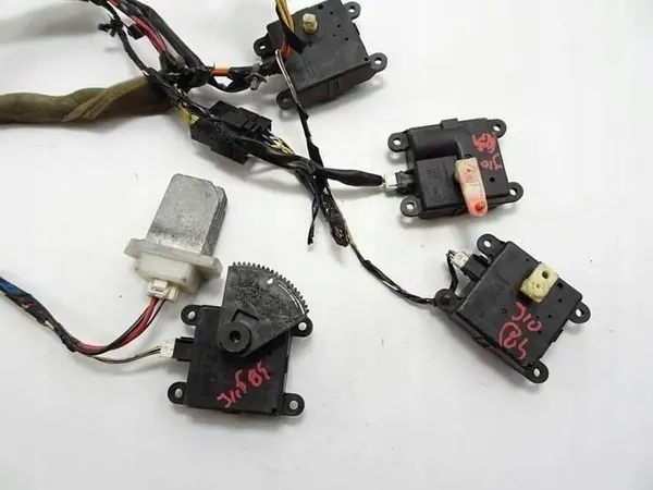 Lämmitysvastuksen Moottori KPL. Nissan Qashqai J10 image 2