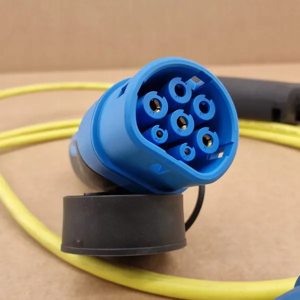 Câble de charge Mennekes Type 2 pour Volvo Hybride Rechargeable image 3