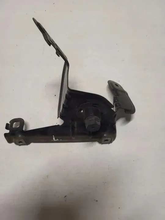 Främre vänster stänkskärmsfäste OEM 757061120A BMW X3 image 2