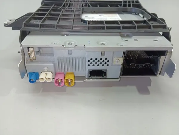 Audi MMI Navi Multimedia Lezer OEM 8W0035193 image 4