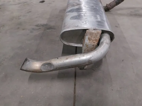 OEM Y26-B5S K14-05 Pakoputki Mitsubishi Space Starille image 3