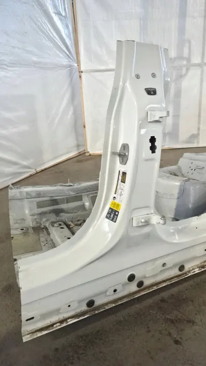 Panneau latéral arrière gauche BMW 8 G16 Gran Coupe OEM image 10