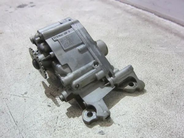 BMW Oljepump OEM 11417573748 för N52B30 motor image 3