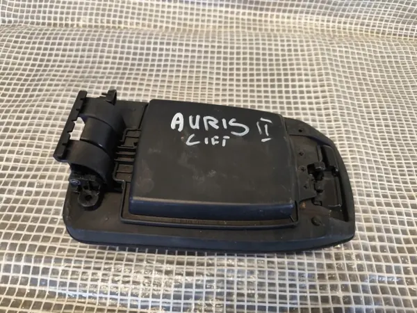 Toyota OEM 58812-02130 keskikyynärnoja Auris II:lle image 4