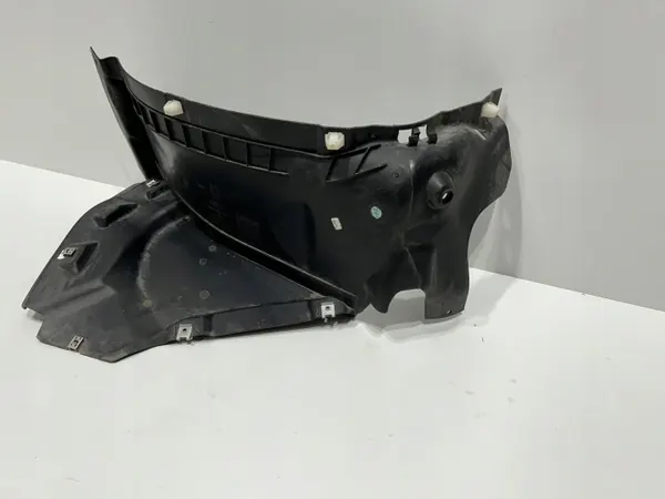 Audi A5 8W Etu Oikea Pyöränkaari OEM 8W6853888Q image 3