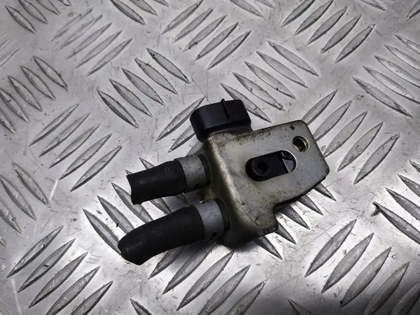 Sensor de pressão Toyota Auris II E18 1.4 D4D 89481-12050 image 3