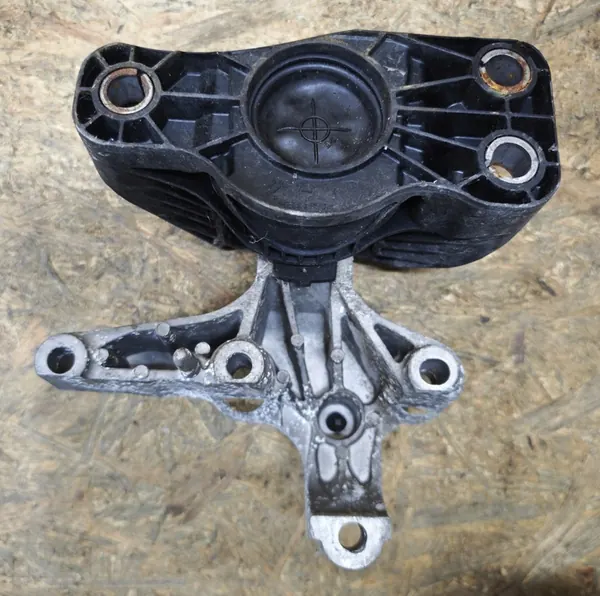 Supporto motore Renault Clio IV Captur Dacia Lodgy 1.5 DCI image 2