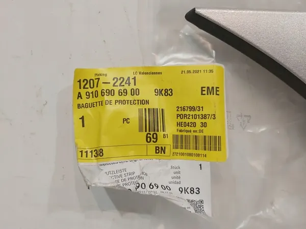 Garniture latérale Mercedes Sprinter W910 A9106906900 image 2