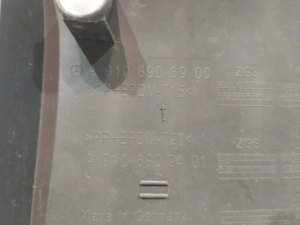 Garniture latérale Mercedes Sprinter W910 A9106906900 image 4