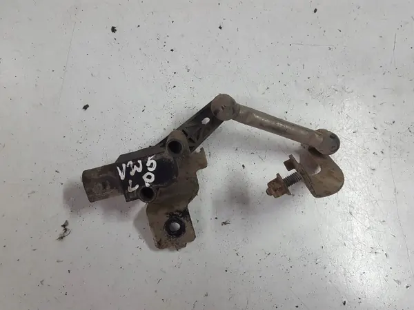 VW Golf 5 Tasonanturi OEM 1T0907503B Etu Vasen image 2