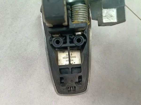 Poignée de porte arrière droite Jeep OE 4529–2000 WK2 image 8