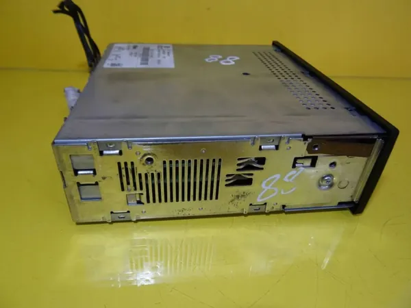 Módulo Sintonizador TV Audi OEM DRC10552 - Usado image 3