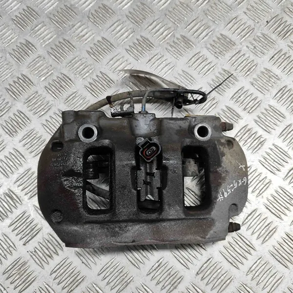 Takana vasen jarrusatula VW Touareg 7P5 7P6615423D image 5