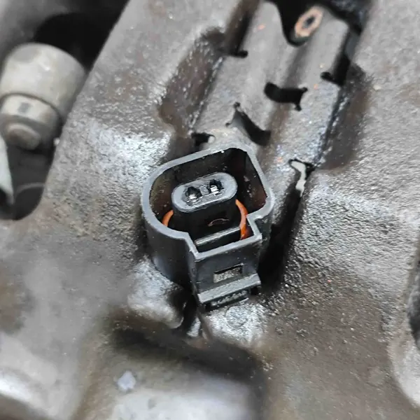 Takana vasen jarrusatula VW Touareg 7P5 7P6615423D image 7