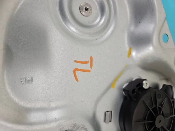 Elevador de vidro traseiro esquerdo Hyundai IX35 09-13 OEM 81410-2Y010 image 2