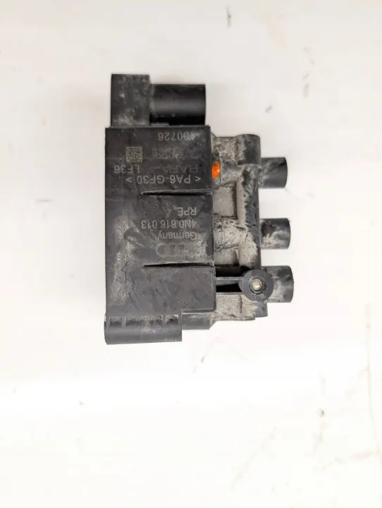 Distributeur d'air essieu arrière Audi A8 S8 D5 2019 OEM 4N0616013 image 3