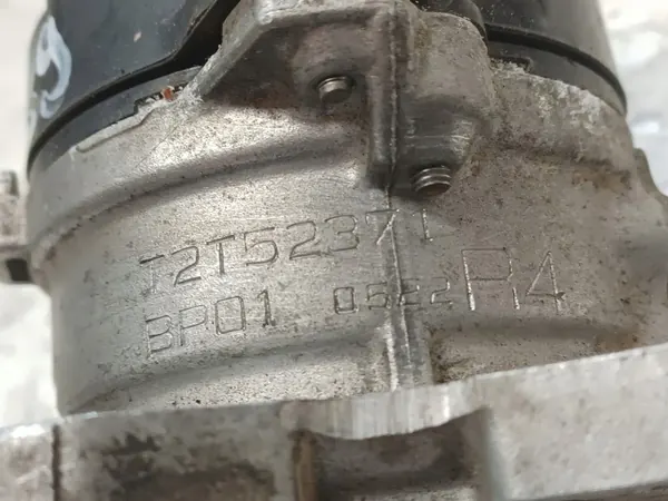 Distributeur d'allumage Mazda 323F 89- OEM T2T52371 image 6