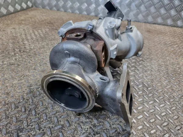 Volkswagen Tiguan Allspace Turbo 2022 06K145696 image 5