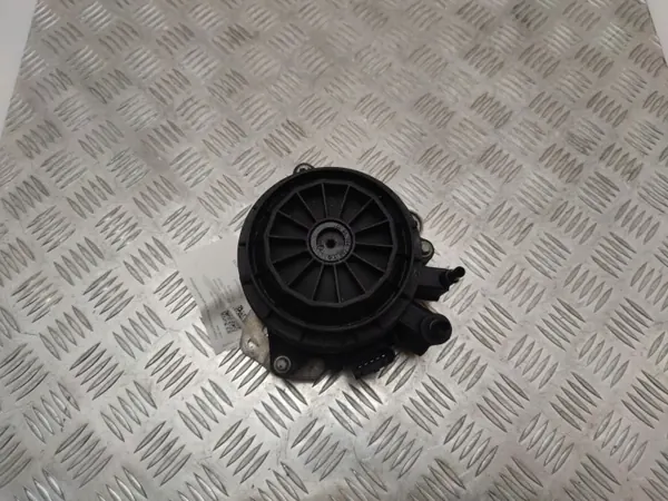 Mercedes-Benz bränslefilterhus OEM A6540905600 image 2