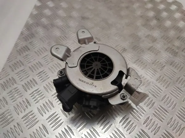 Mercedes-Benz bränslefilterhus OEM A6540905600 image 5
