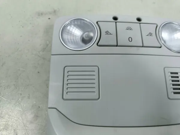 Plaquette Lumière Cabine VW TIGUAN I OEM 1K8947105CD - Occasion image 3