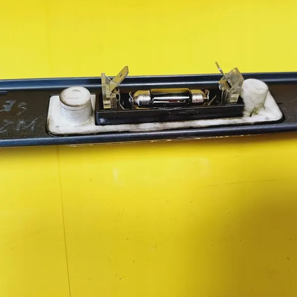 Spoiler de porta-malas Mercedes-Benz C W202 2027500427 image 9