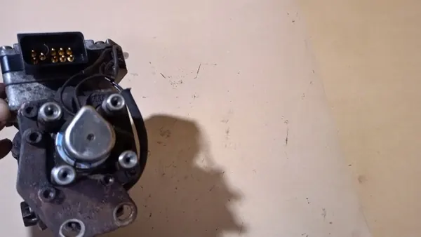Pompe à injection Ford Transit MK6 2.0tddi OEM YC1Q9A543EF image 8