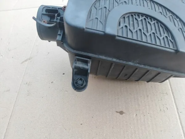 MINI R55 R56 R60 1.6 D Ilmansuodattimen Kotelo image 2