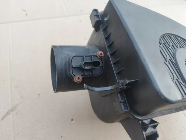 MINI R55 R56 R60 1.6 D Ilmansuodattimen Kotelo image 4