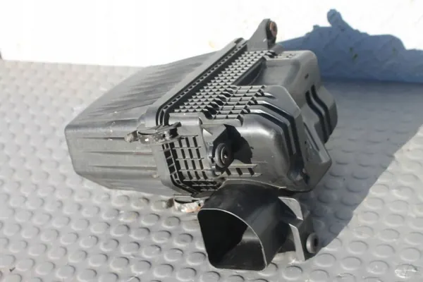Luftfilterhus OEM OBUDOWA28110B2000 Kia Soul II image 9