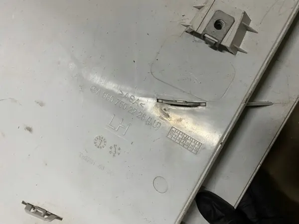 Spoiler de canto esquerdo Mercedes Actros 960 MP4 OEM 9607502225 image 5