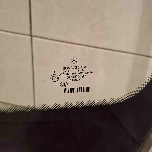 Framruta Mercedes W221 Sungate image 5