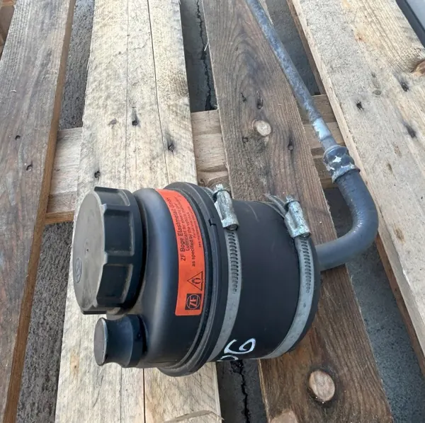 Styrreservoar OEM 0274965 för DAF XF 106 image 4