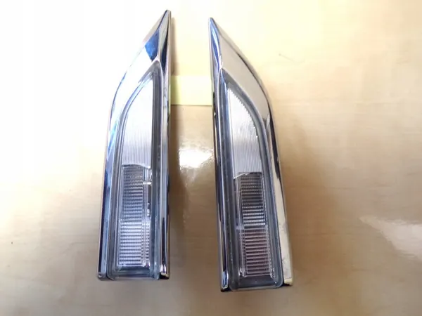 VW T6 Caravelle Multivan 16- Indicadores de Aleta Originais image 2